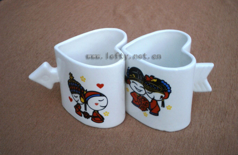 couple cups(b02)