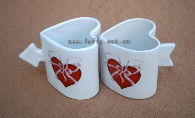 couple cups(b01)